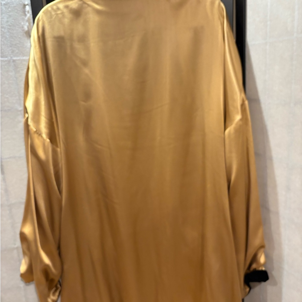 Folio Saks Fifth Avenue Black and Gold reversible Velvet Jacket - Picture 6 of 9